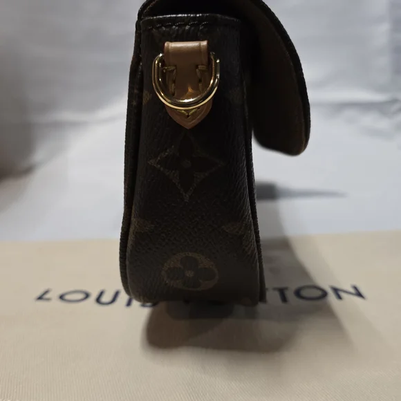 Louis Vuitton Wallet On Chain Ivy - Picture 9 of 11